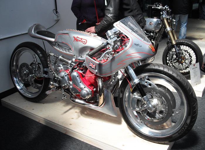 Norton monoshock custom cafe bike