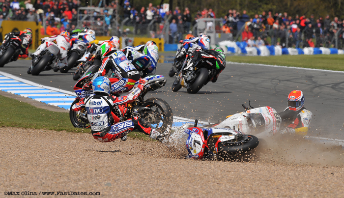 carlos Checa crash Donnington