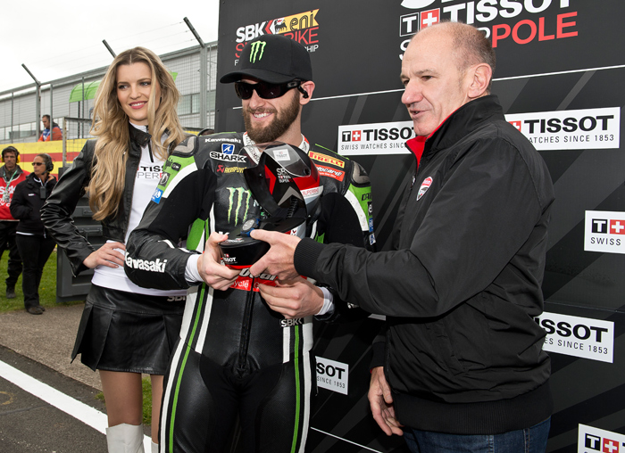 Tom Sykes Superpole photo Donington SBK World Superbike 2015