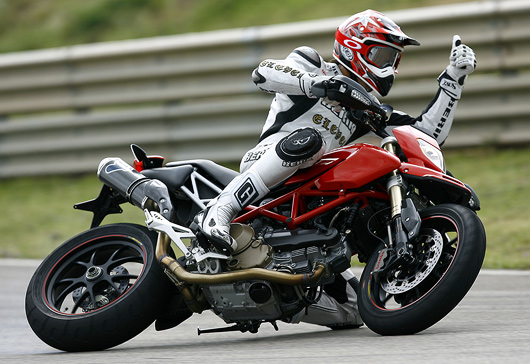 Ducati Hypermotard R performance modifications test